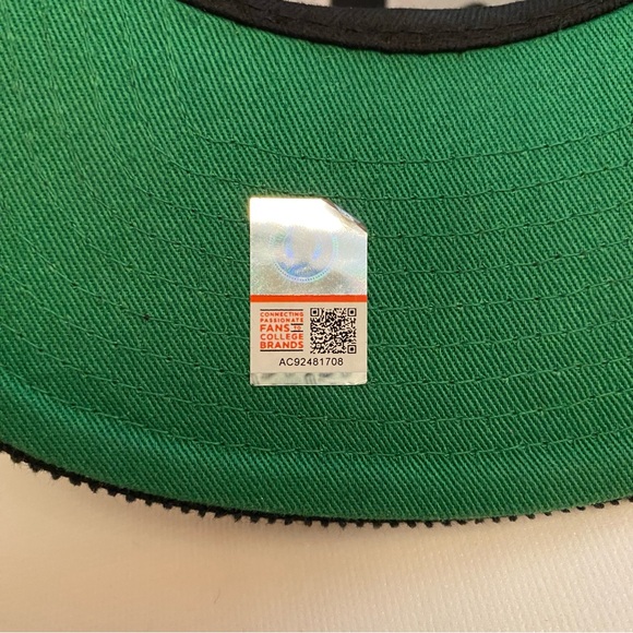 Ohio State Buckeyes Youth Mitchell & Ness Black Corduroy Script Snapback Hat - Picture 7 of 8